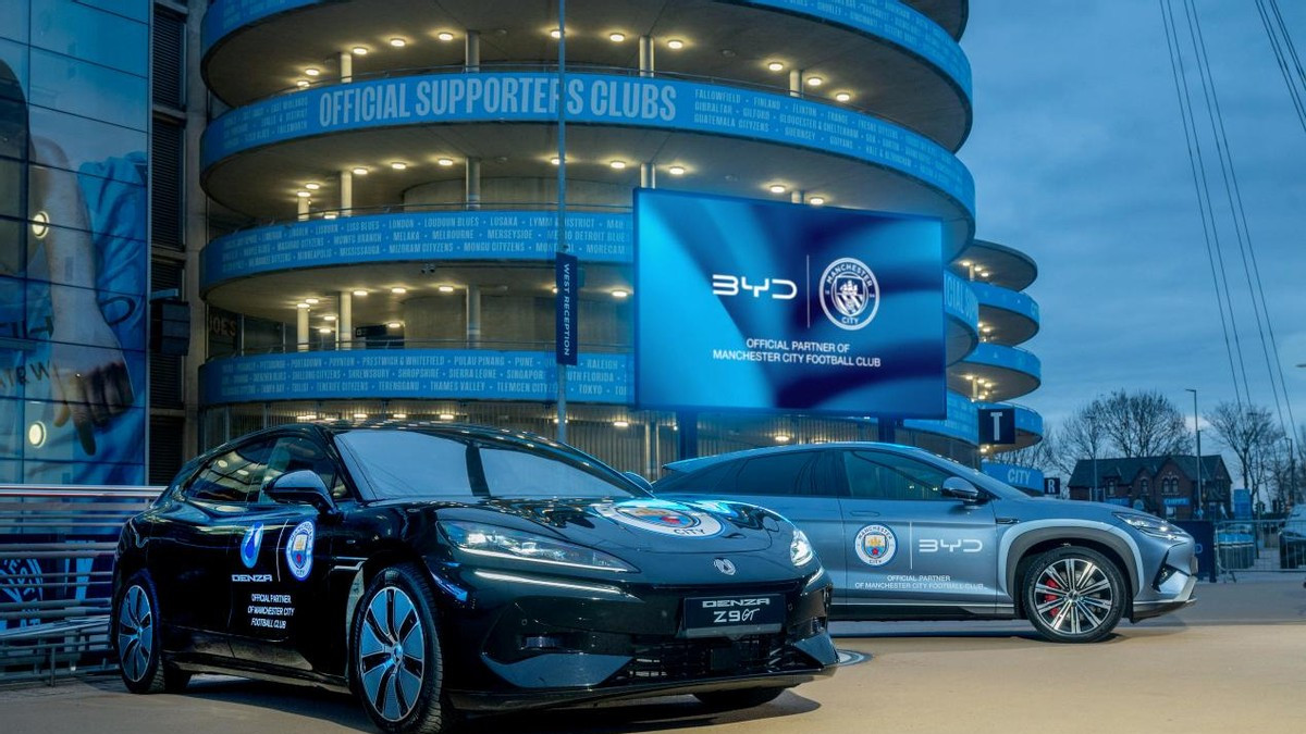 比亚迪再次“牵手”欧洲足球豪门，正式成为曼城官方合作伙伴！