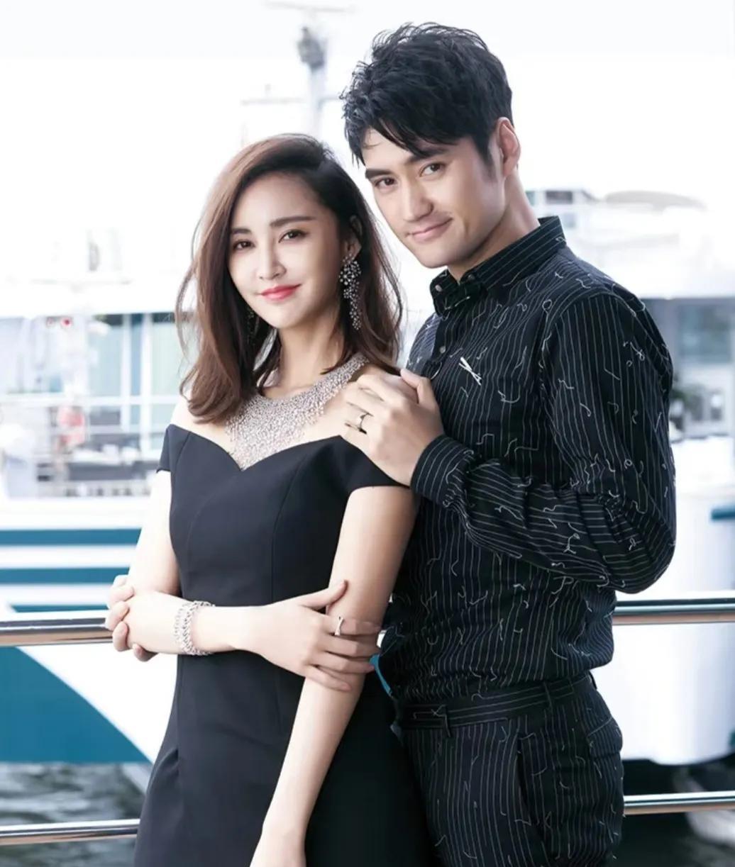 很多女明星结婚后，权衡不了家里的关系，所以都会付出很多。
比如为了带孩子，就失去