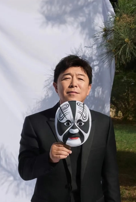 我怀疑过黄渤的长相，
也怀疑过他的演技，
但有两点我从来不会怀疑，那就是黄渤的人