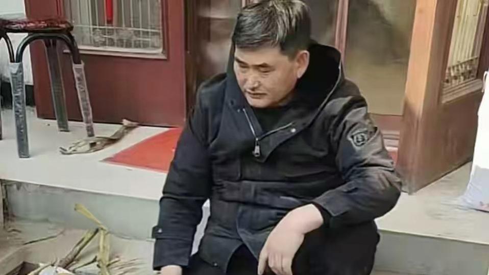 朱之文赢官司后，门口街道空无一人，儿媳抱娃出门，邻居断了财路！
