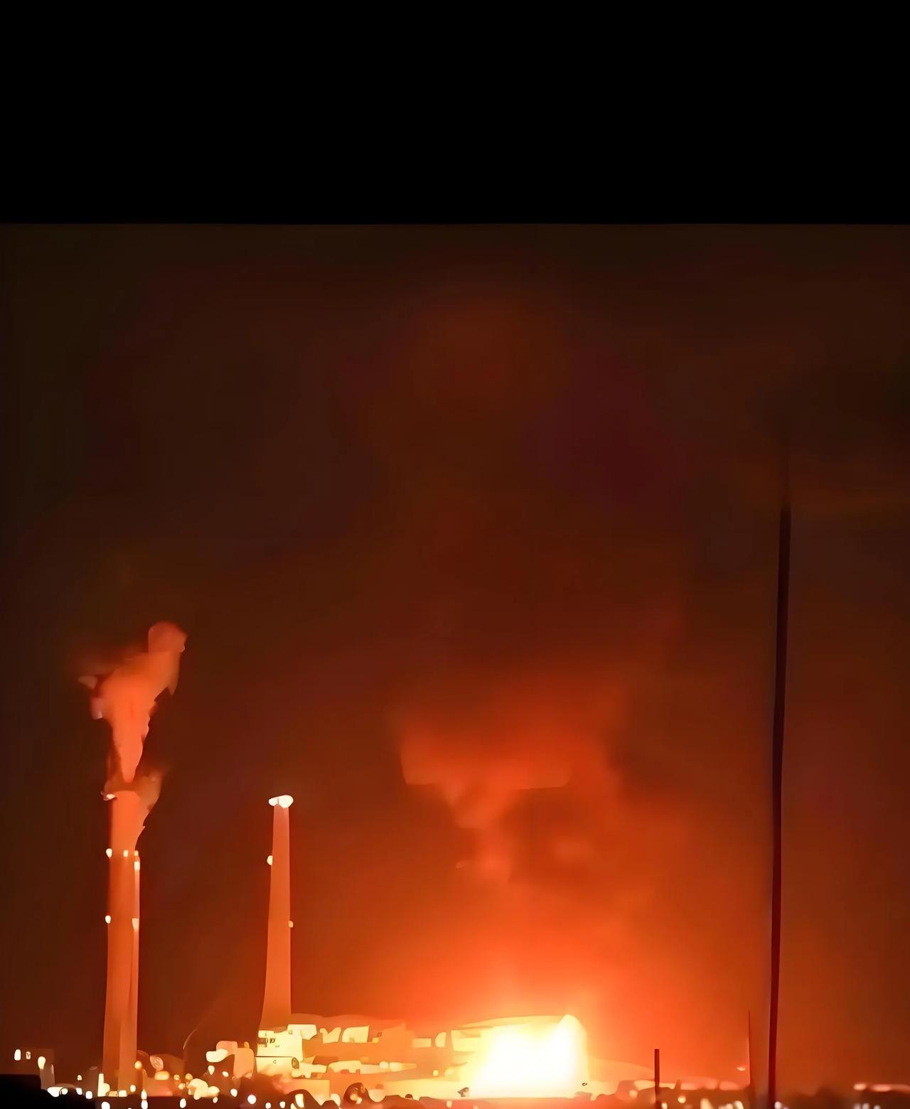 伊朗终于做对了。
伊朗伊斯兰革命卫队计划14日晚袭击以色列境内的能源设施和炼油厂