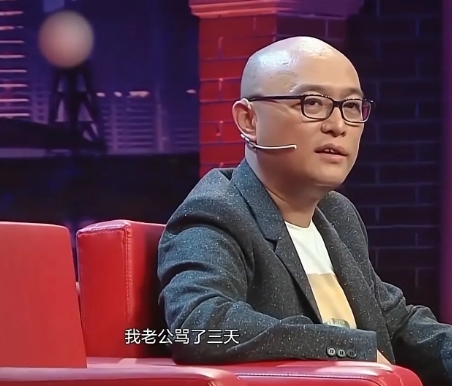 一次，孟非在节目中说：“有个北京的朋友抠门到了极致！他在北京有车有房，他老婆买了