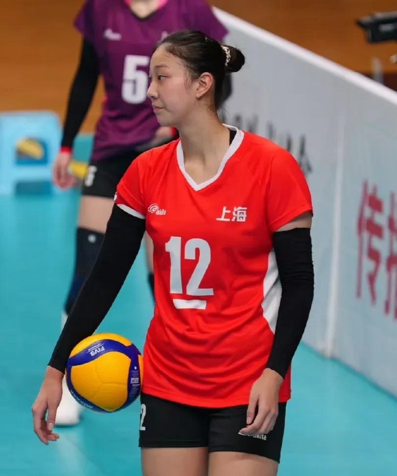 杨舒茗王奥芊芊或驰援U19女排？参赛名单有所变动。
      国际排联昨天公布