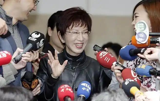 洪秀柱支持中国统一，但为何支持“互不隶属”的王金平当国民党主席？
国民党主席选举