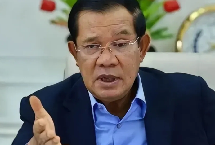 洪森最后的结局在哪里？

可能一：柬埔寨国王借泰柬冲突，把洪森赶下台、赶出柬埔寨