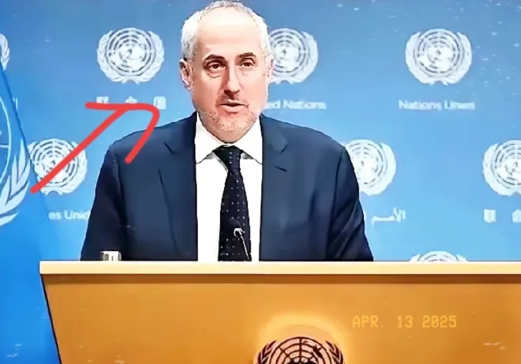 一觉醒来正义的指针在指向我们！

万斯，这个把东方大国的民众称为“乡巴佬”的美国