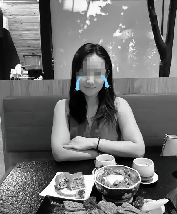 被蛇咬身亡女孩给我们好好上了一课！如果你被蛇咬了，首先不是打120，也不要用嘴去