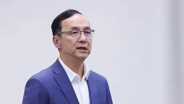 朱立伦到底在干什么？面对赖清德邀请在野的两位党主席参加所谓的“安全简报”，朱立伦