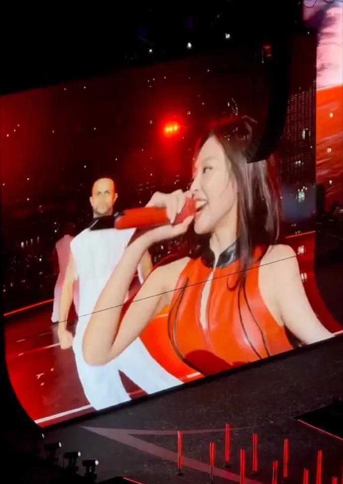 #Jennie舞台#