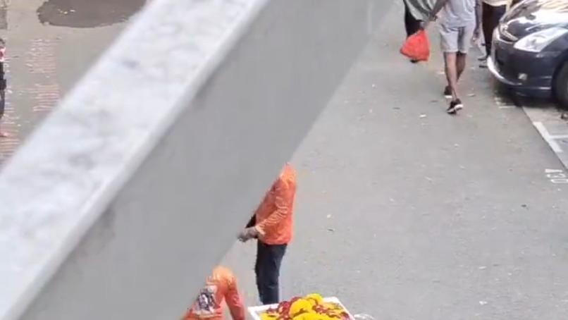 印度男子火葬现场起身宣布是假死