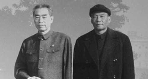 熊向晖的家人曾经问过他：“胡宗南对你那么好，你为什么还要为共产党服务？”熊向晖说