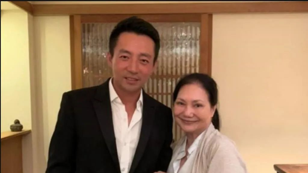 汪小菲大骂大S母亲











我的天哪！你们能相信吗？大S去世前，汪