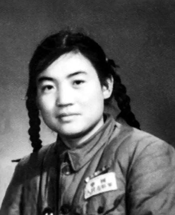 1994年，“英雄儿女”解秀梅因脑梗住院，欠下3万元医疗费，在医院准备停止治疗时
