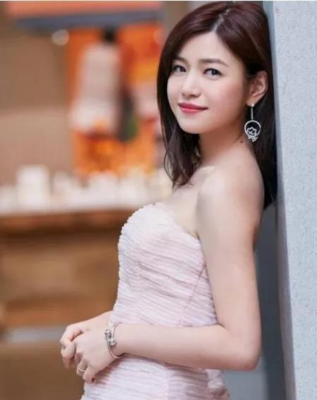 在娱乐圈，“角色绑架”现象屡见不鲜，陈妍希就是典型例子。当年她凭借沈佳宜一角走红