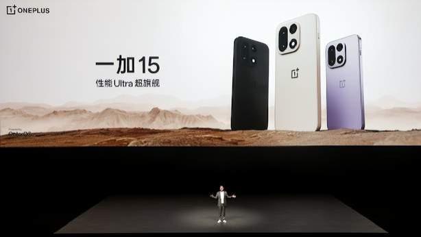 一加15丨Ace 6双舰齐发，「性能 Ultra」一加 15 售价 3999 元起