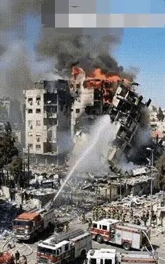 惊讶！波斯“装修”的风格竟然和犹太人异曲同工。
下图是以色列城市特拉维夫街头和巴