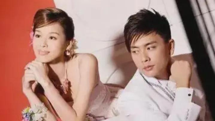 胡杏儿8年情断夜店咖！杨幂预言成真：爱情终局都是废墟？