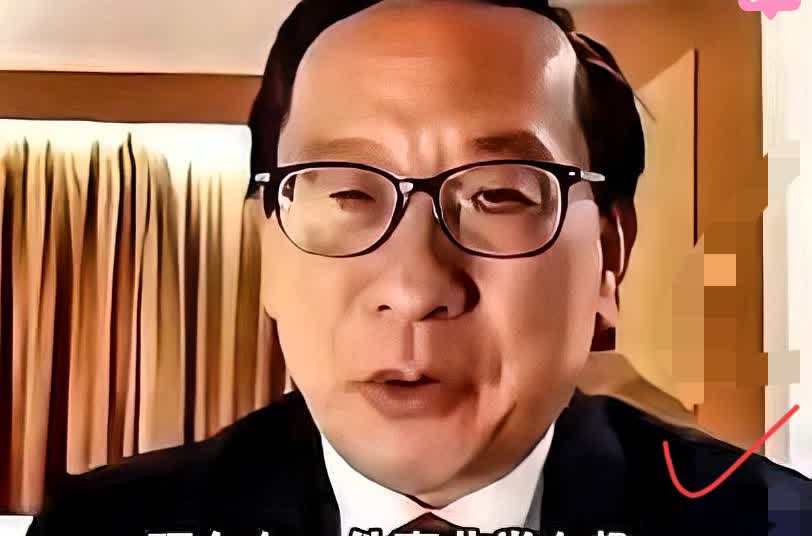高志凯先生一针见血地指出，
欧洲领导人和泽连斯基去美国就“低三下四”，转头对中