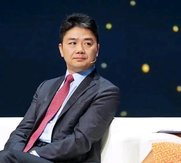 刘强东icon一两年不发朋友圈，一发就是绝杀！刘强东：“呼吁所有快递员和骑手都可