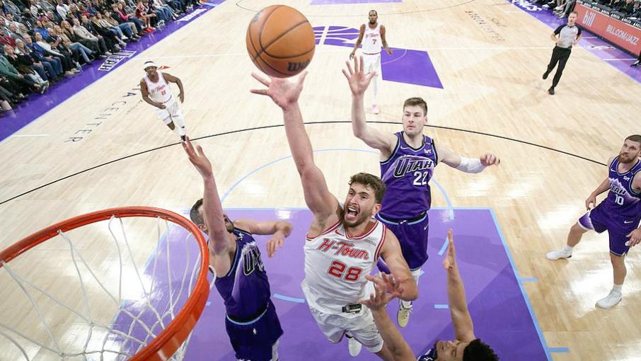 申京三双难救火箭！爵士篮板和三分齐爆，杜兰特单打过多遭质疑