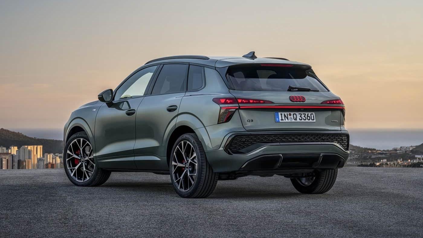 全新奥迪Q3来了，配2.0T，内外大变样，这才是“颜值巅峰”！