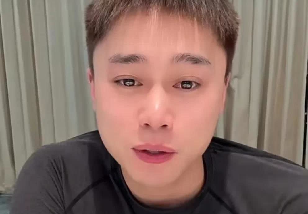 刘二狗表示只有辛巴和老葛才能和自己搞热度，嘲讽方丈不在范围内，方丈啥都没有！
