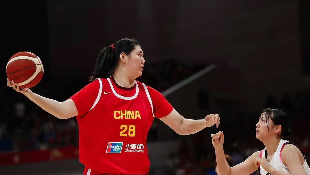 “张子宇该不该去打WNBA？”  最近，这个问题比较火，争论也比较多。
我个人观