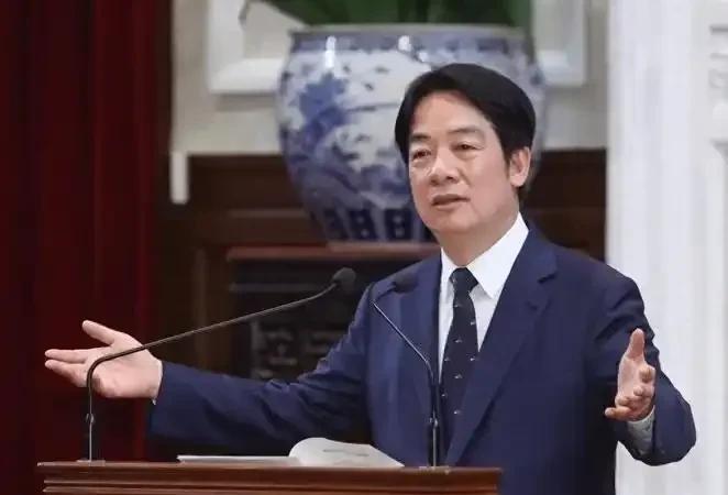 台独幻梦被击碎！赖清德民调暴跌60%，德国外长碰瓷中国遭国防部硬刚
最近台海局势