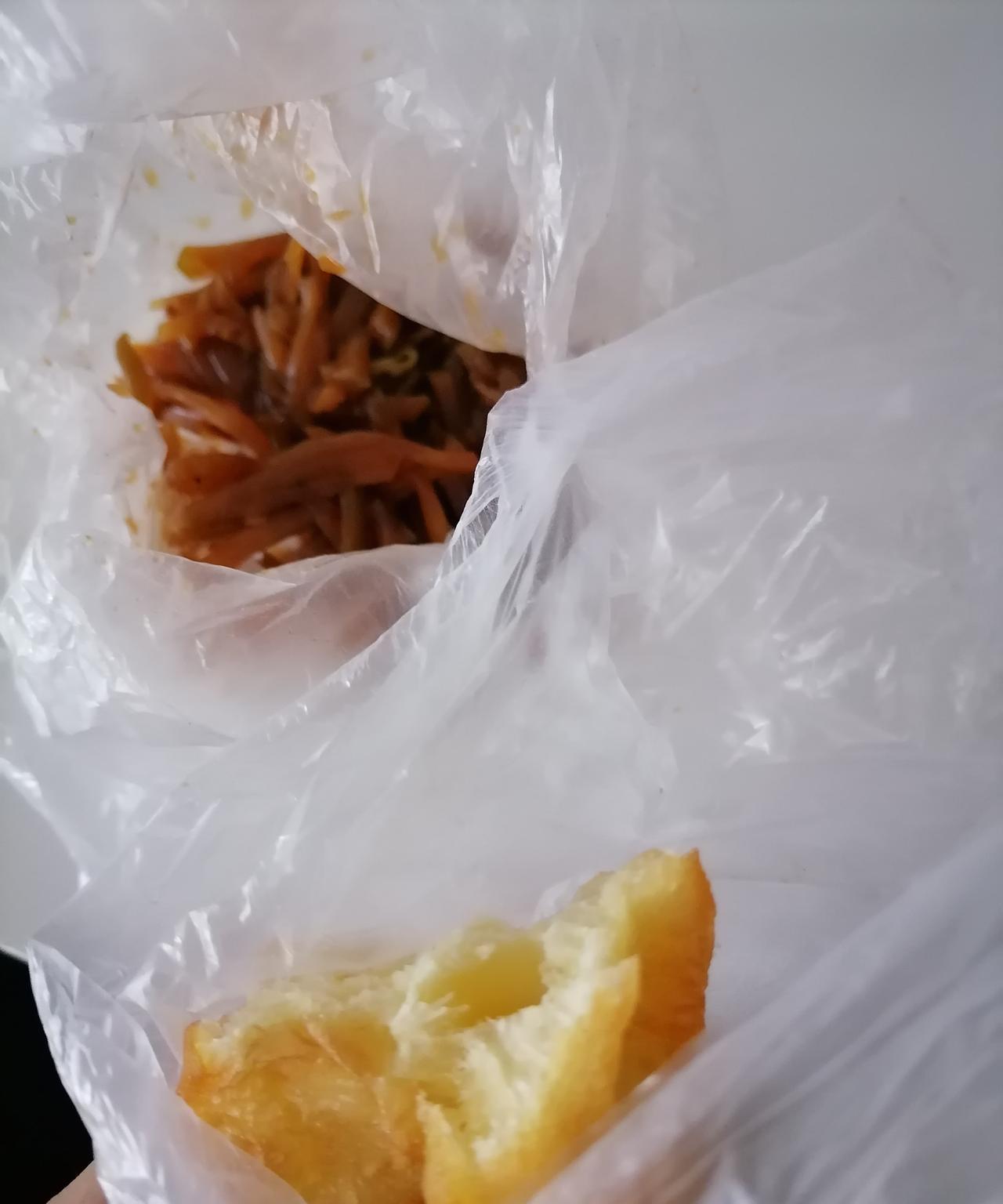 一顿丰盛的午餐[捂脸]