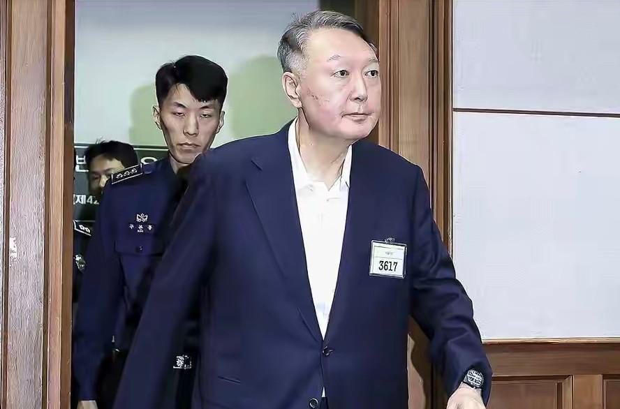 尹锡悦为了走出拘留所，时隔85天再次出庭，要亲口说出保释理由！
尹锡悦不仅嫌弃拘