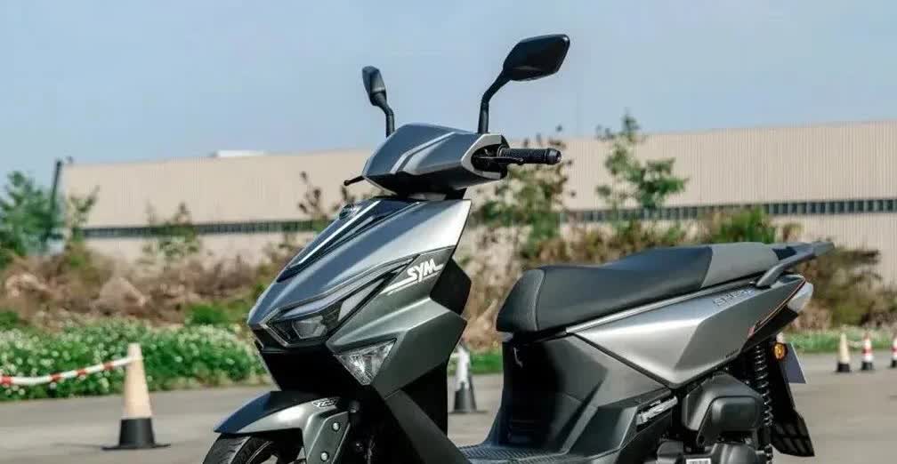 三阳行125原来这么有特点。这下又多了一个选择，本月14号三阳发布的这款行125