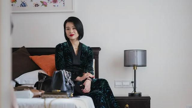 谁说“情妇”必须年轻貌美，胡杏儿告诉你，什么是教科书式撩汉