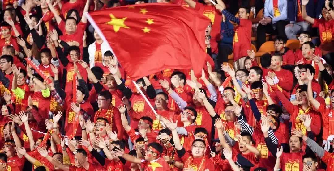 针对国足，又有高人献计了！

球迷的新战术要卡死国足命脉！哪座城市敢承接国足