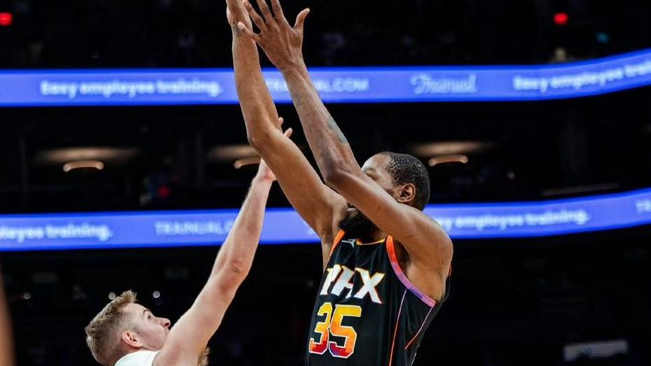 大爆冷！东部第一轰然倒下！杜兰特42+8天神下凡，米切尔仅18中2