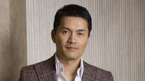 他三个老婆都是大美女，一婚周海媚二婚邝美云，46岁三婚娶到总裁