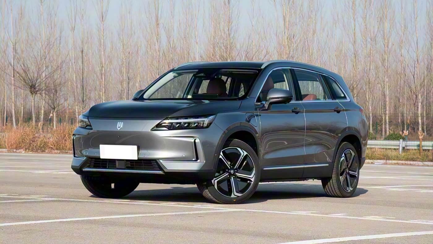 纯电中型SUV售价不足10万起！轴距2米8，外观年轻，纯电续航520Km