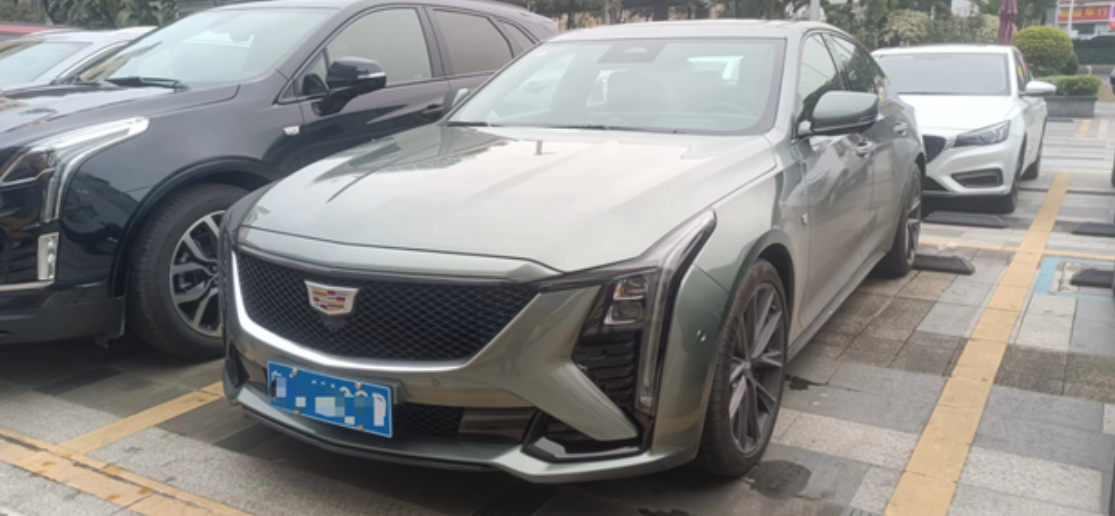 试车小王子的一天
新凯迪拉克ct5很吸引，就是价钱不吸引，铂金版广州这边全款报价