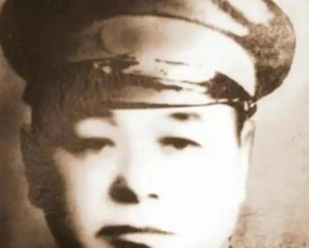 1977年，83岁的抗日名将范绍增在郑州去世，遗体遭到12个儿女的哄抢，导致无法
