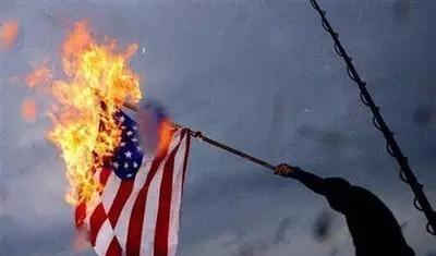 美国要是倒下了，世界会彻底和平吗？就这么说吧，美国倒下了只会世界大乱，热战有可能