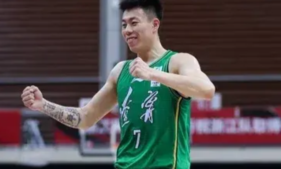 一个有意思的事情要发生了，听说张镇麟有可能转会广东男篮，太有意思啦！
广东球迷是