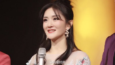 谢娜的主持风格与之前判若两人，原来是受高人指点，还苦练了三个月