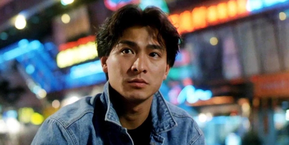 当年，《古惑仔》拍摄时预算仅有100w港元，但导演对主角的首选就是刘德华，便让老