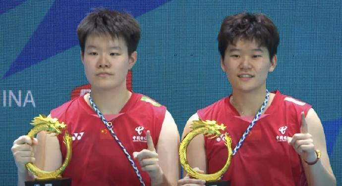 32进16， 21-10、21-14 康荣雅/于亚杰【33分钟】
16进8， 2
