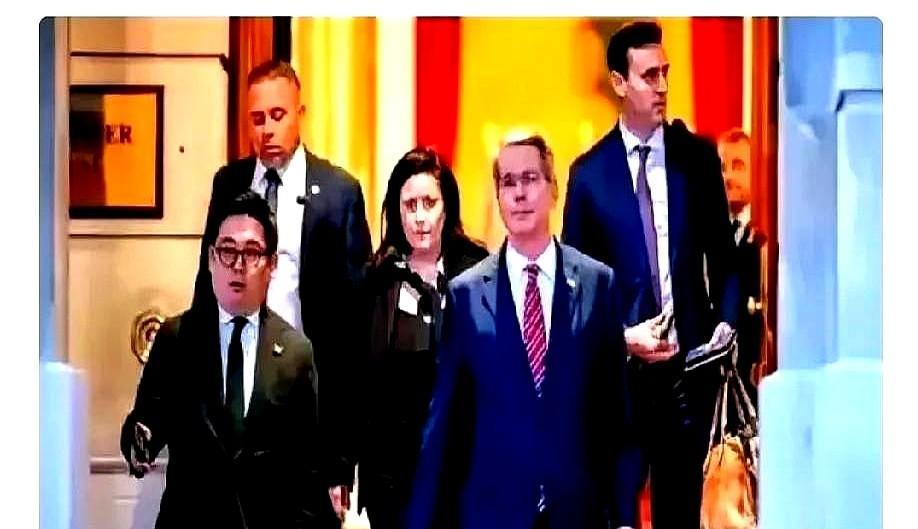 这次是中国不干了！
原本美国想要全面放宽芯片限制，换取中国完全放松对稀土的管制，