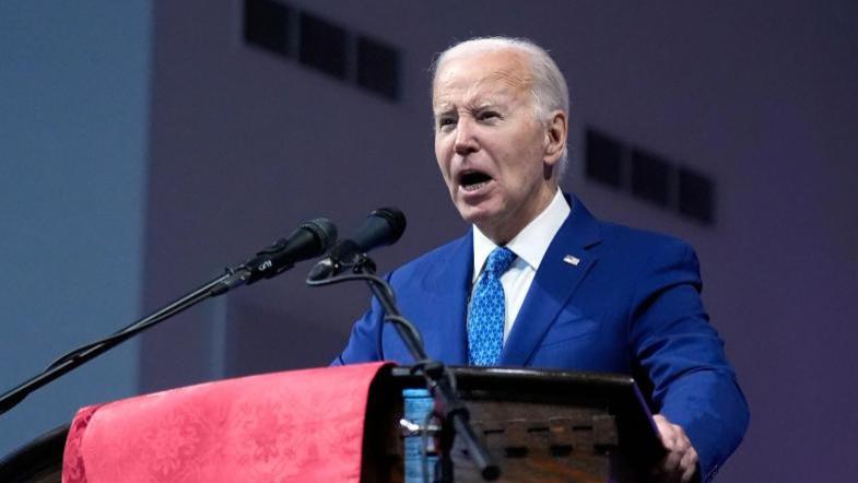 拜登狠批特朗普：让国家蒙羞，不仅毁掉了白宫和宪法，也毁掉了美国“民主”制度，引发高度关注