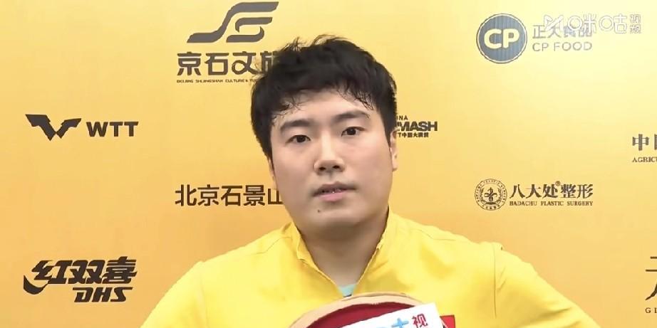 大胖今天为什么换成了黄色的队服？
不仅仅是为了跟温瑞博进行一个区分，
更重要的是