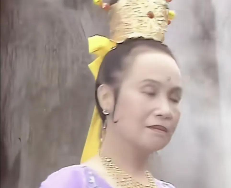 西游记里的菩萨众多，印象当中的菩萨都慈眉善目，和蔼可亲，细声细语，说话温柔，轻声