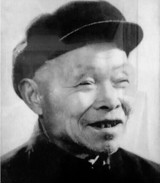 我军高层一专用大厨，回乡后领导安排他出任副县长，为何却遭到了拒绝
我劝天公重抖擞