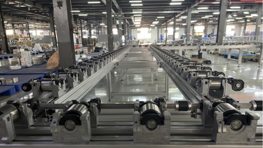 积放式滚筒线VS托盘倍速链线：工业输送该怎么选