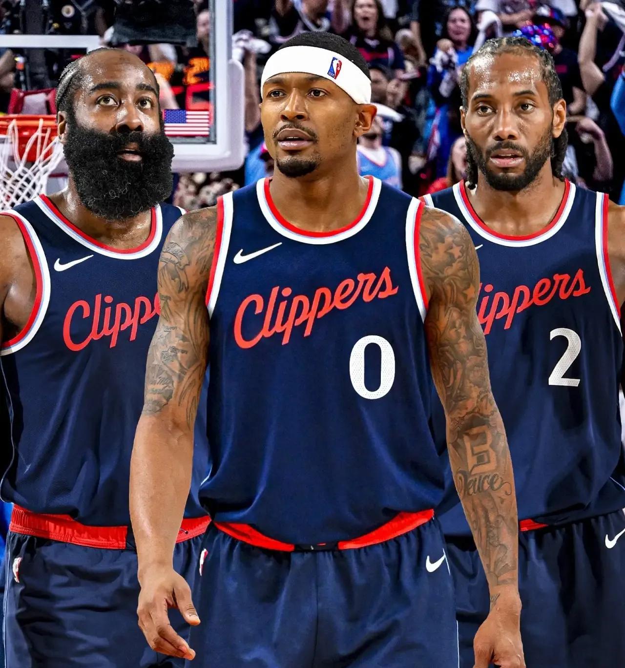 快船，竹篮打水一场空!
比尔加盟，船迷疯狂，登迷兴奋，下季争冠，口号已起，理性分